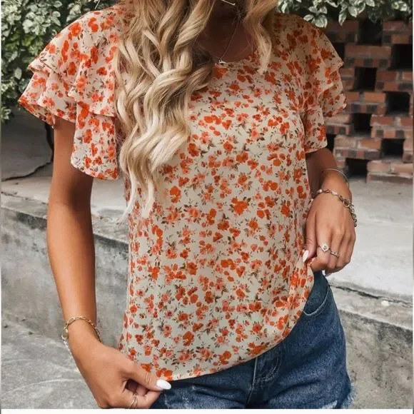 Floral Butterfly Sleeve Blouse - Picture 2 of 3